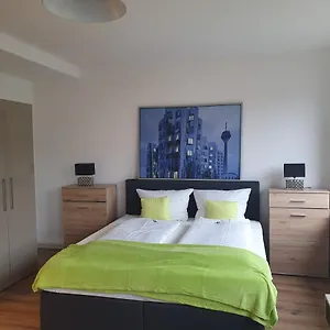 Отель Studiotel Loft, Дюссельдорф